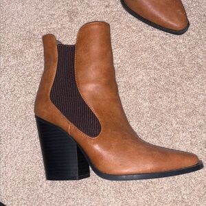 Women's Tan Ankle Boots